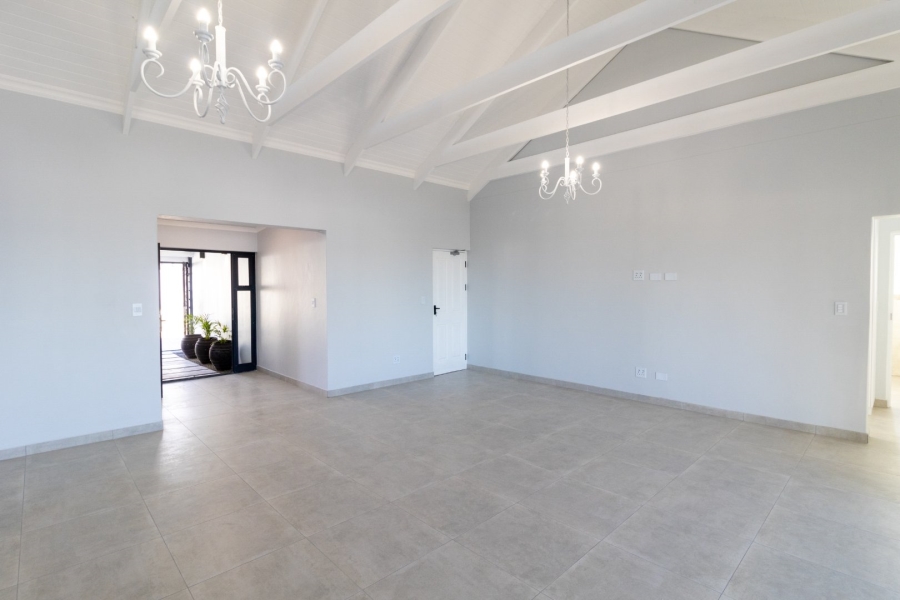 4 Bedroom Property for Sale in Da Gama Bay Western Cape
